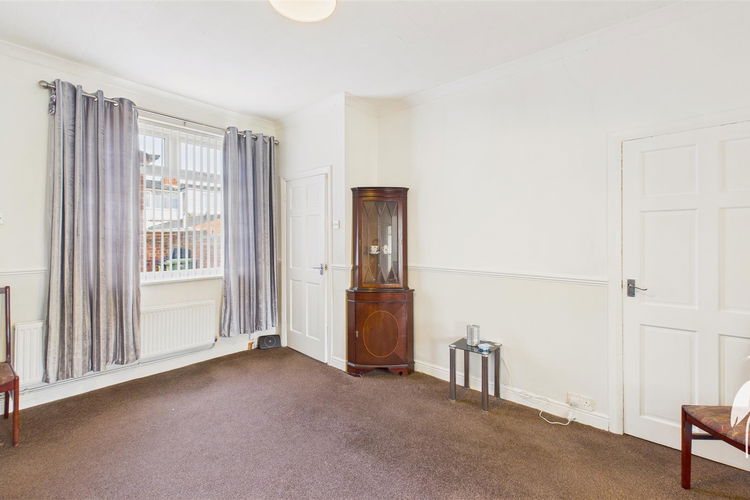 Dining Room - Picture 6 of 20