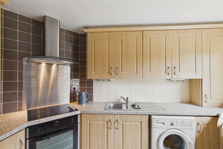 Kitchen - Picture 5 of 15