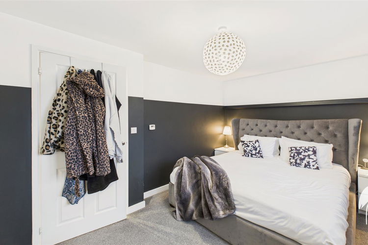 Bedroom 1 - Picture 14 of 24