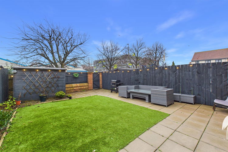 Outside - Picture 21 of 24