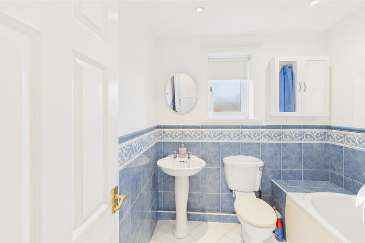 Bathroom - Picture 11 of 15