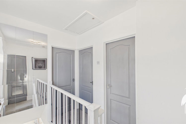 First Floor Landing - Picture 17 of 34