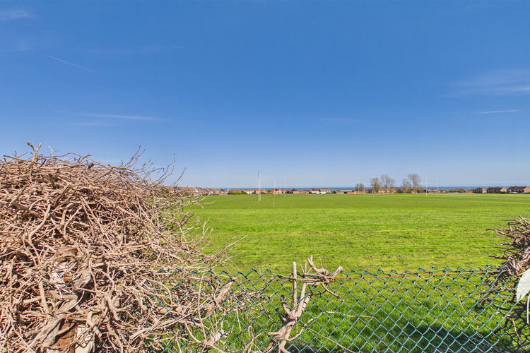 Outside - Picture 32 of 34