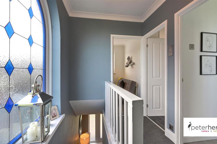 First Floor Landing - Picture 22 of 28