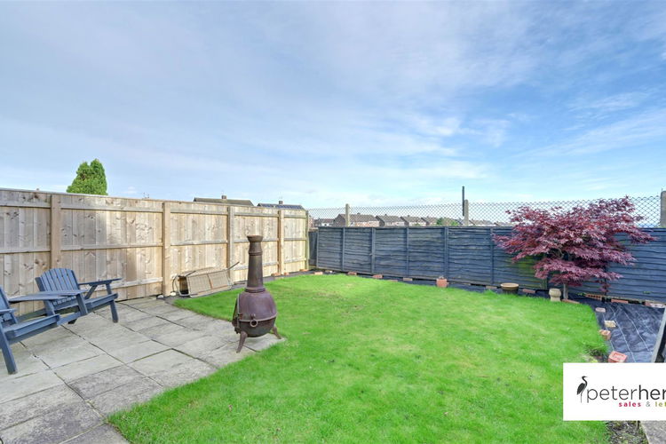 Outside - Picture 25 of 28