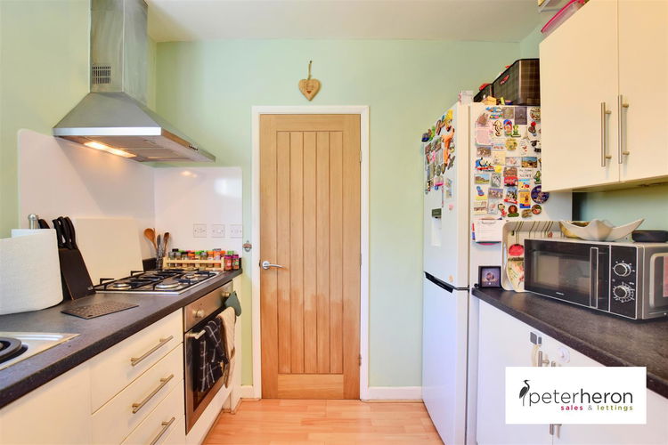 Kitchen - Picture 5 of 15