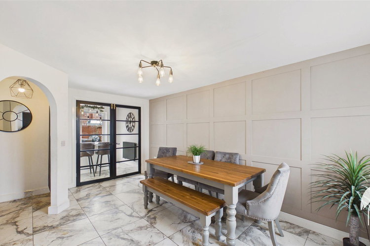 Dining Room - Picture 4 of 30