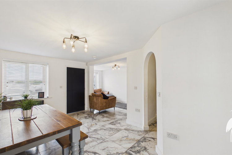 Dining Room - Picture 7 of 30