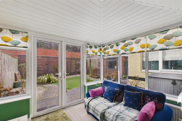 Conservatory - Picture 6 of 29