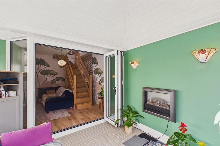 Conservatory - Picture 7 of 29