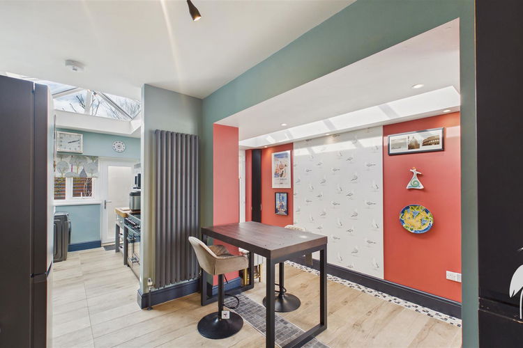 Dining Area - Picture 11 of 29