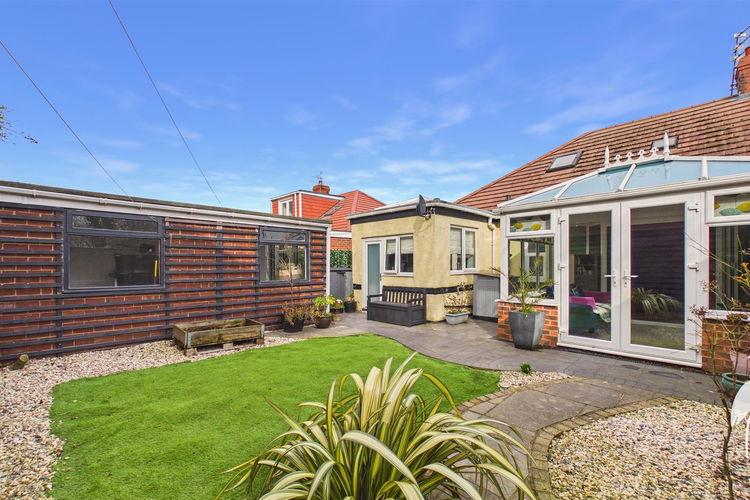 Outside - Picture 28 of 29