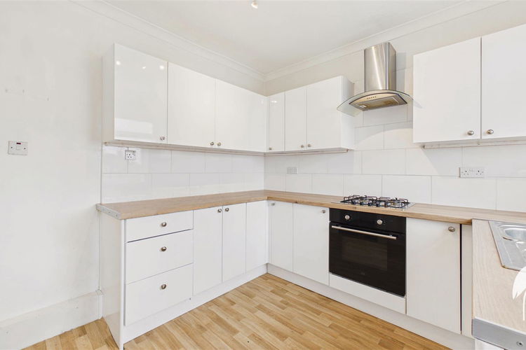 Kitchen - Picture 6 of 14