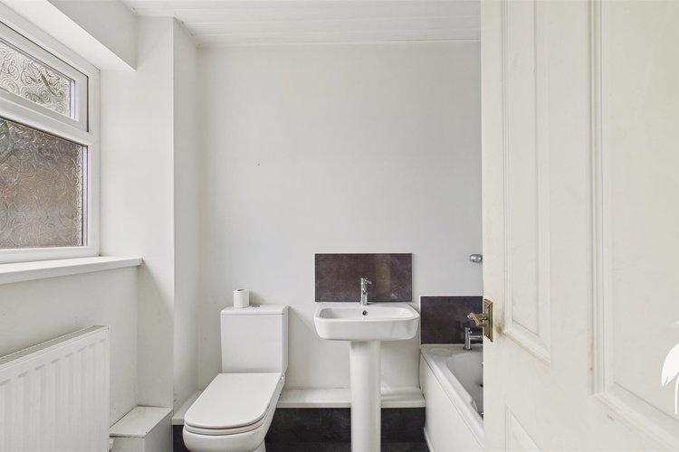 Bathroom - Picture 14 of 19