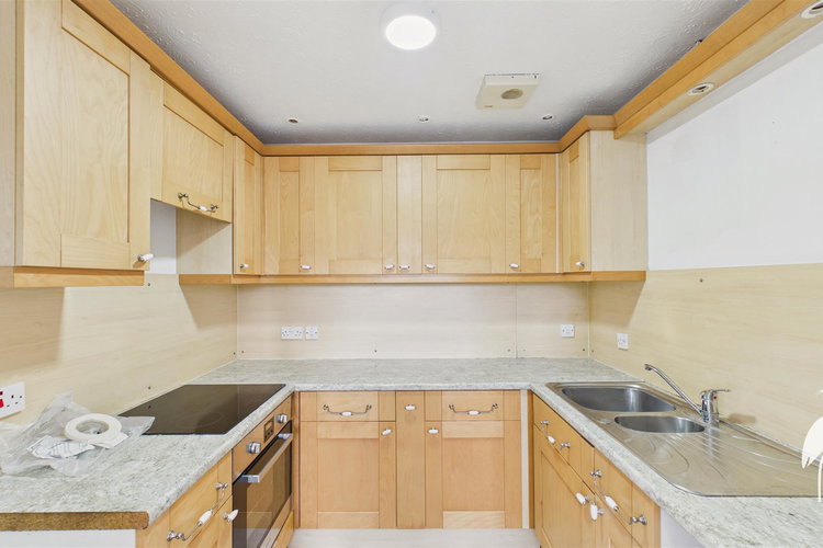 Kitchen - Picture 5 of 12