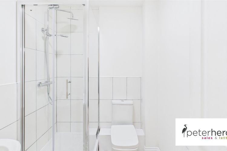 En-Suite Shower Room - Picture 12 of 22