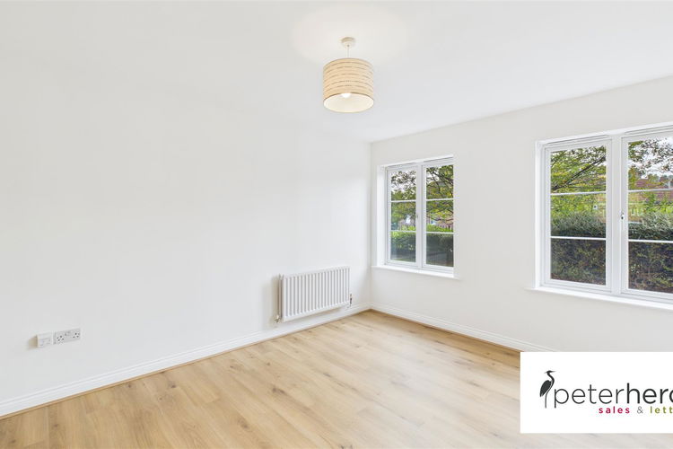 Living Room - Picture 3 of 22