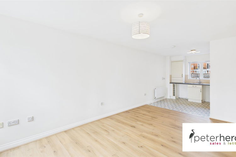 Living Room - Picture 5 of 22