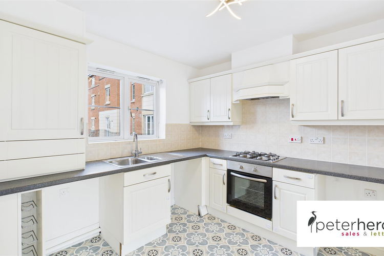 Kitchen - Picture 7 of 22