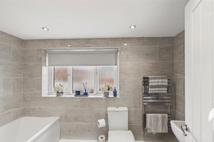 Bathroom - Picture 23 of 32