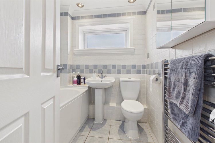 Bathroom - Picture 22 of 27