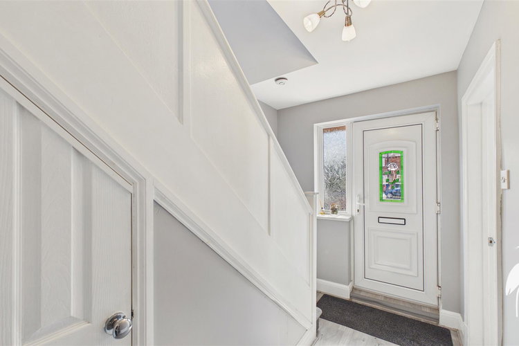 Entrance Hall - Picture 11 of 24