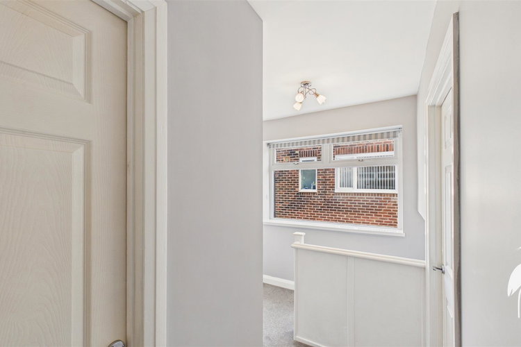 First Floor Landing - Picture 19 of 24