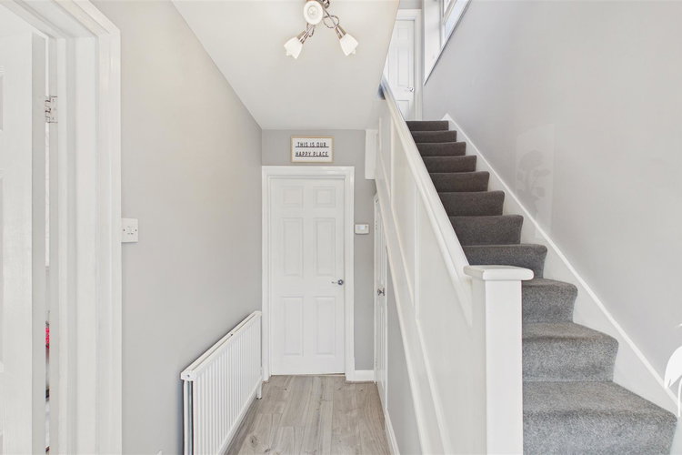 Entrance Hall - Picture 10 of 24