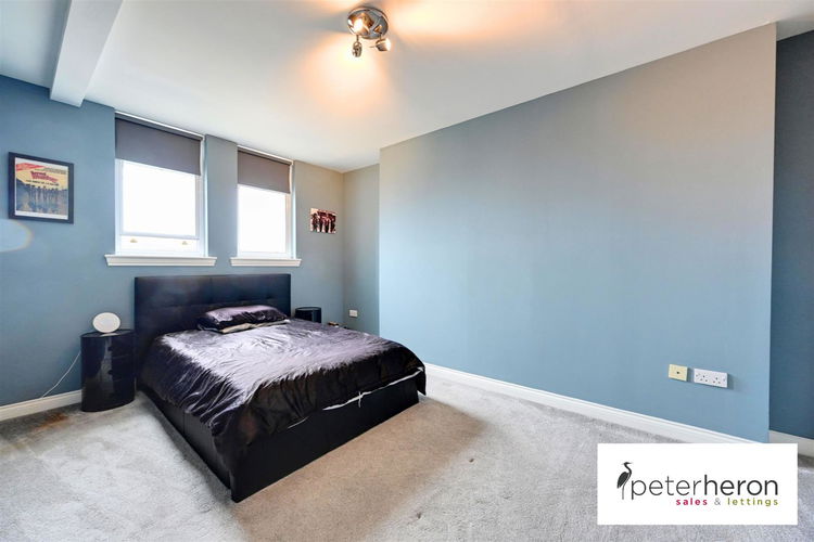 Bedroom 1 - Picture 6 of 13