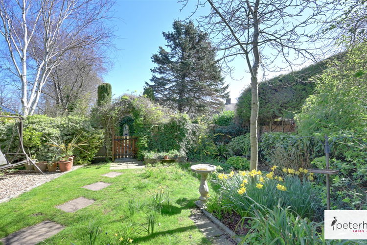 Outside - Picture 28 of 29