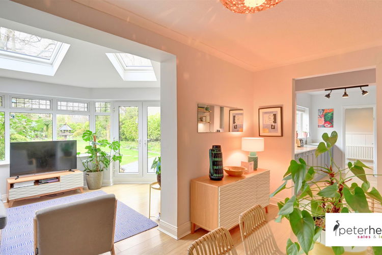 Dining Room - Picture 5 of 29