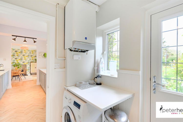 Utility - Picture 10 of 29