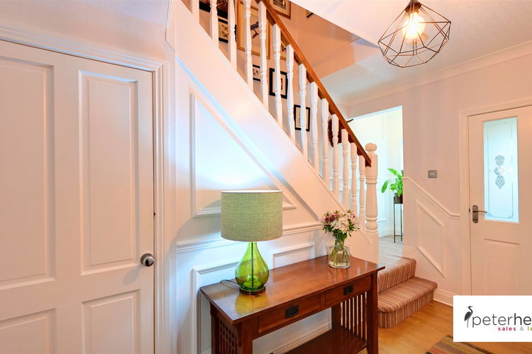 Reception Hall - Picture 11 of 29