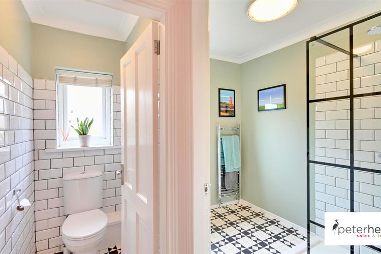 Separate WC - Picture 23 of 29