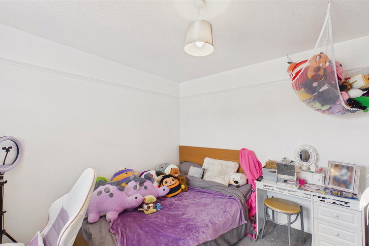 Bedroom 1 - Picture 11 of 15