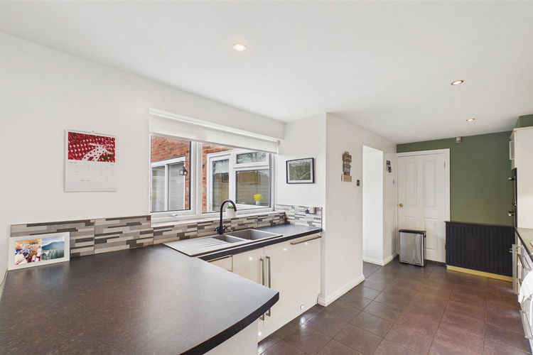 Open Plan Kitchen & Living Area - Picture 11 of 34