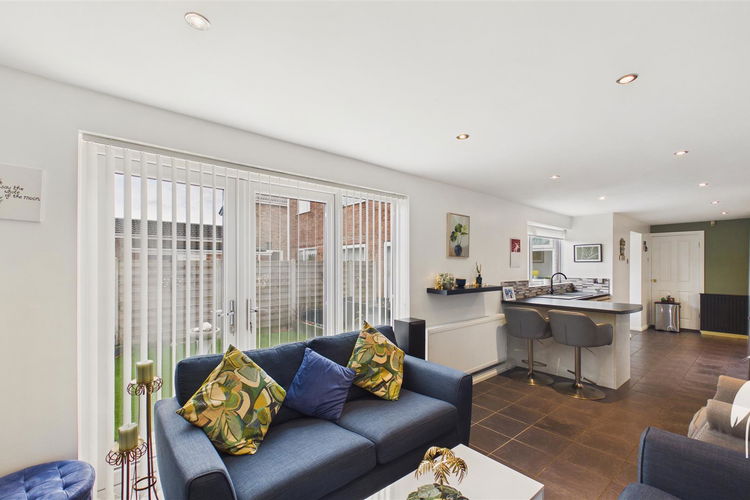 Open Plan Kitchen & Living Area - Picture 13 of 34