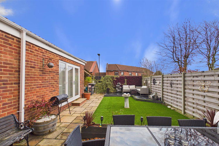 Outside - Picture 29 of 34