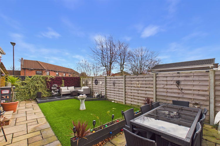 Outside - Picture 30 of 34