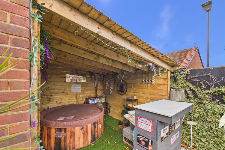 Outside - Picture 33 of 34