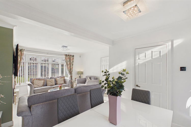 Dining Area - Picture 7 of 34