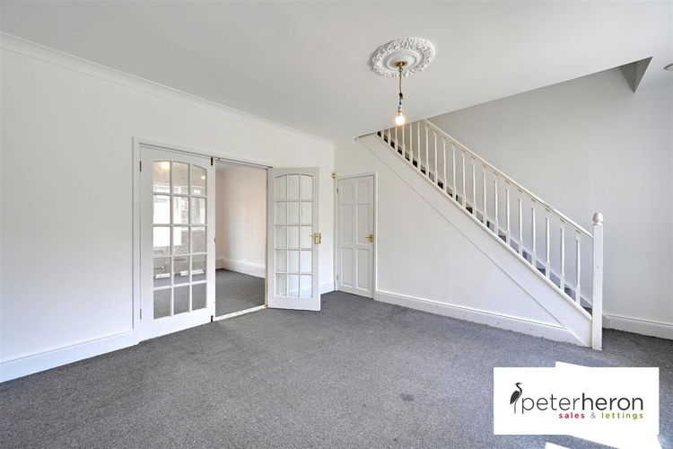 Dining Room - Picture 4 of 14