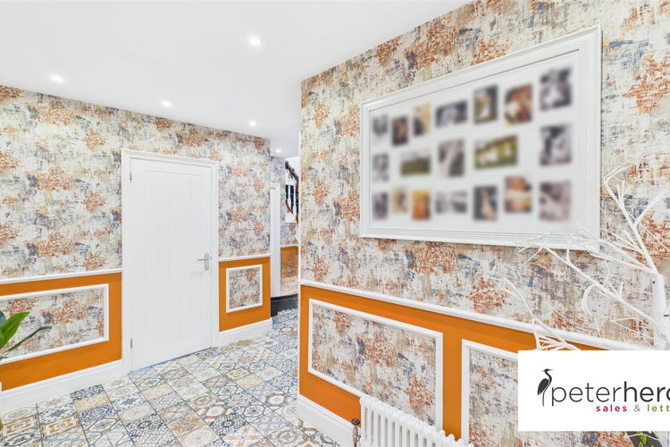 Reception Hall - Picture 18 of 45