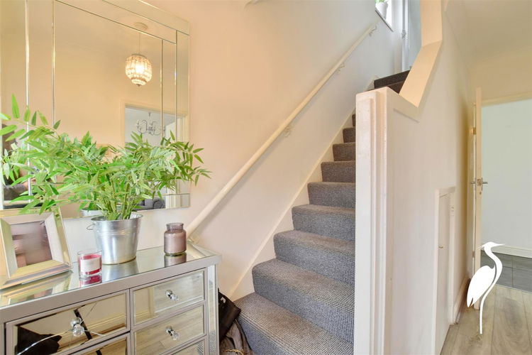 Entrance Hall - Picture 9 of 20
