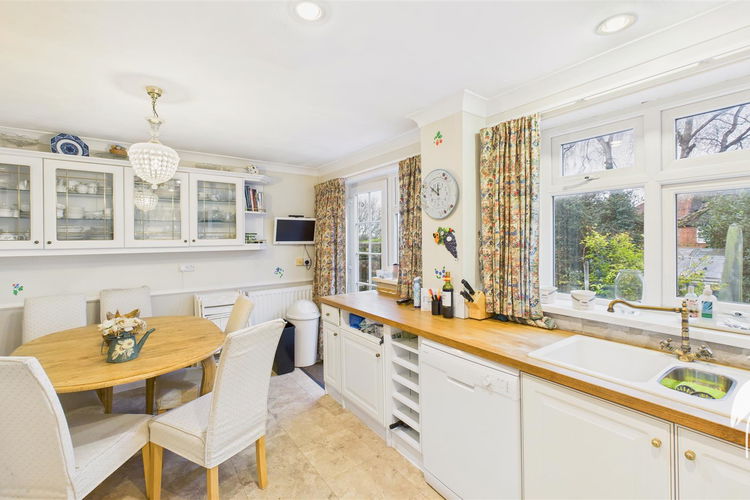 Breakfasting Kitchen - Picture 11 of 34