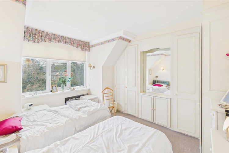 Bedroom 1 (Rear) - Picture 15 of 34