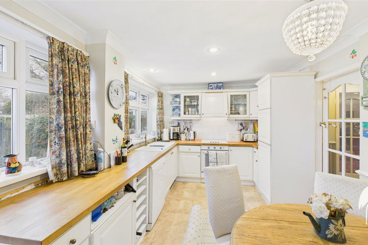 Breakfasting Kitchen - Picture 8 of 34