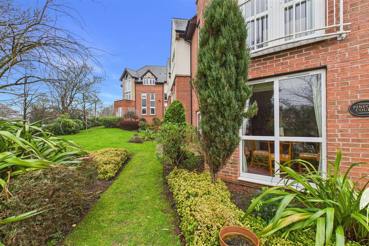 Outside - Picture 25 of 32