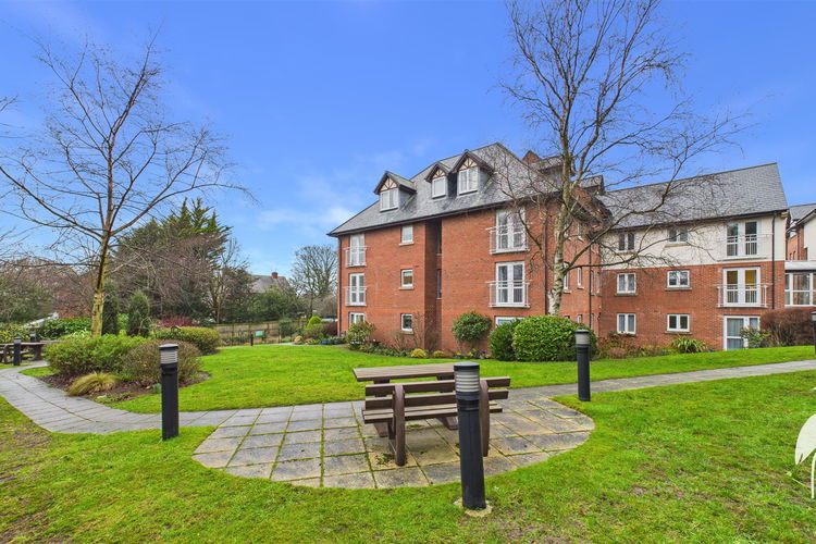 Outside - Picture 31 of 32