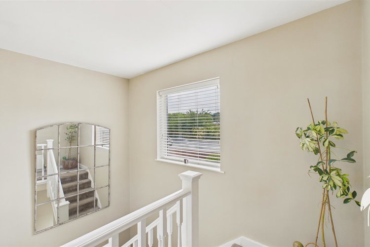 First Floor Landing - Picture 20 of 27